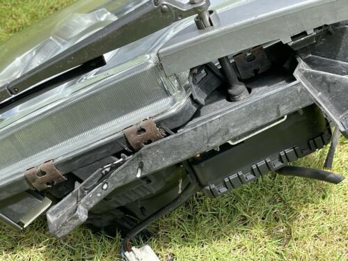 03-05 Range Rover Headlight Assembly HID Xenon OEM LH