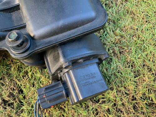 07-10 Dodge Charger Chrysler 300 3.5L Upper Intake Manifold OEM